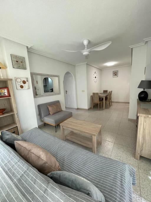 Flamenco Chill Apartment Torrevieja Exteriör bild